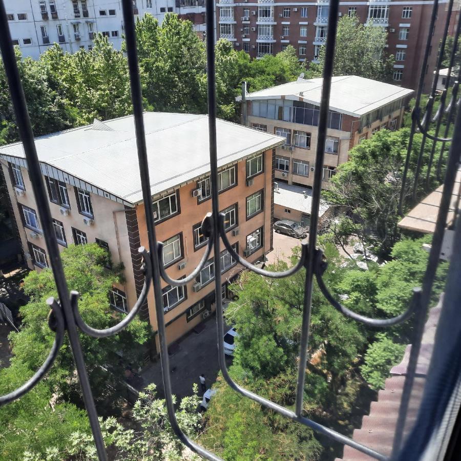 Apartment Tashkent 3 Bedrooms Exteriör bild