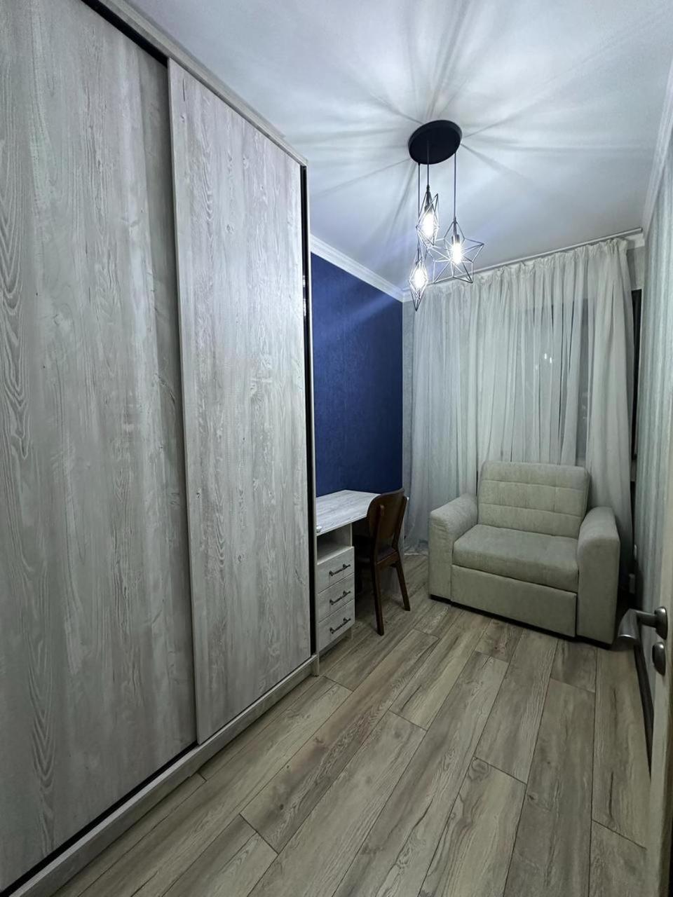 Apartment Tashkent 3 Bedrooms Exteriör bild